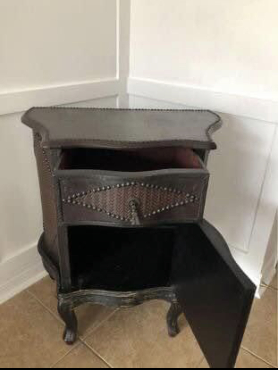 Antique cabinet/ side table - photo 4