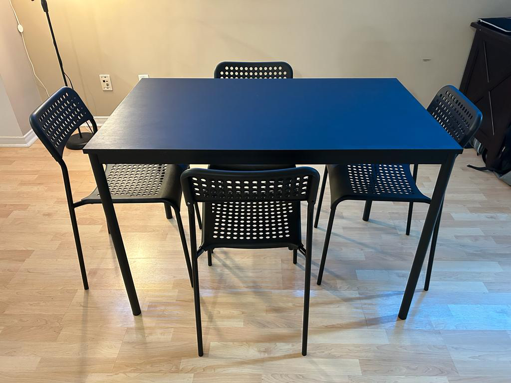 Dining table and chairs thumbnail