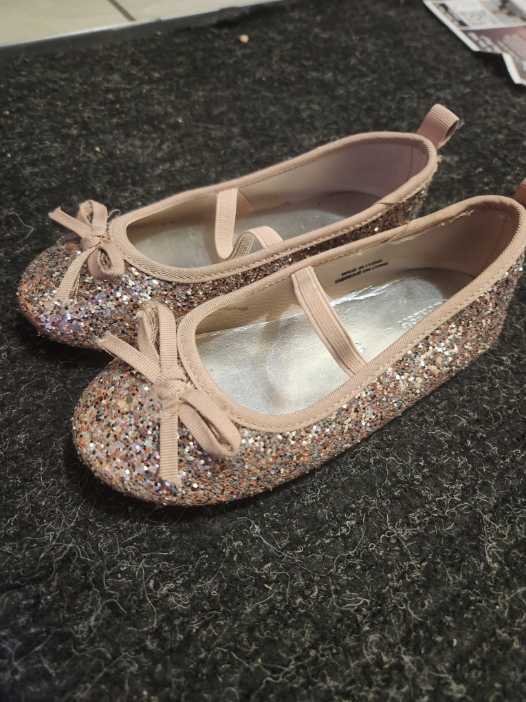 fancy sandals thumbnail