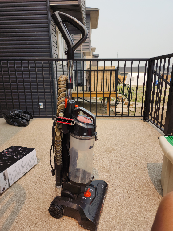 Vacuum Cleaner- Eureka Powerspeed NEU180 - photo 3