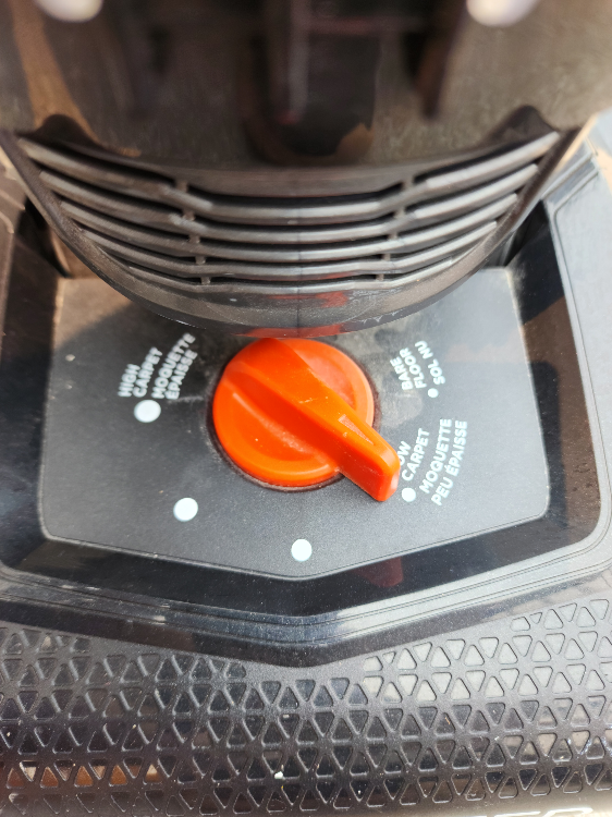 Vacuum Cleaner- Eureka Powerspeed NEU180 - photo 4