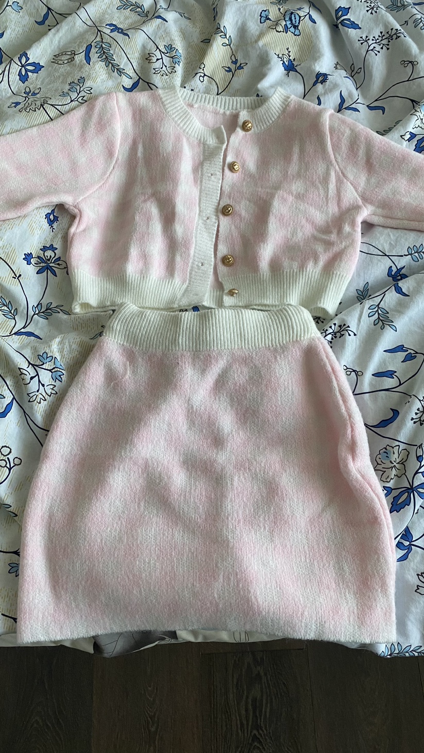 Pink knit top and skirt set