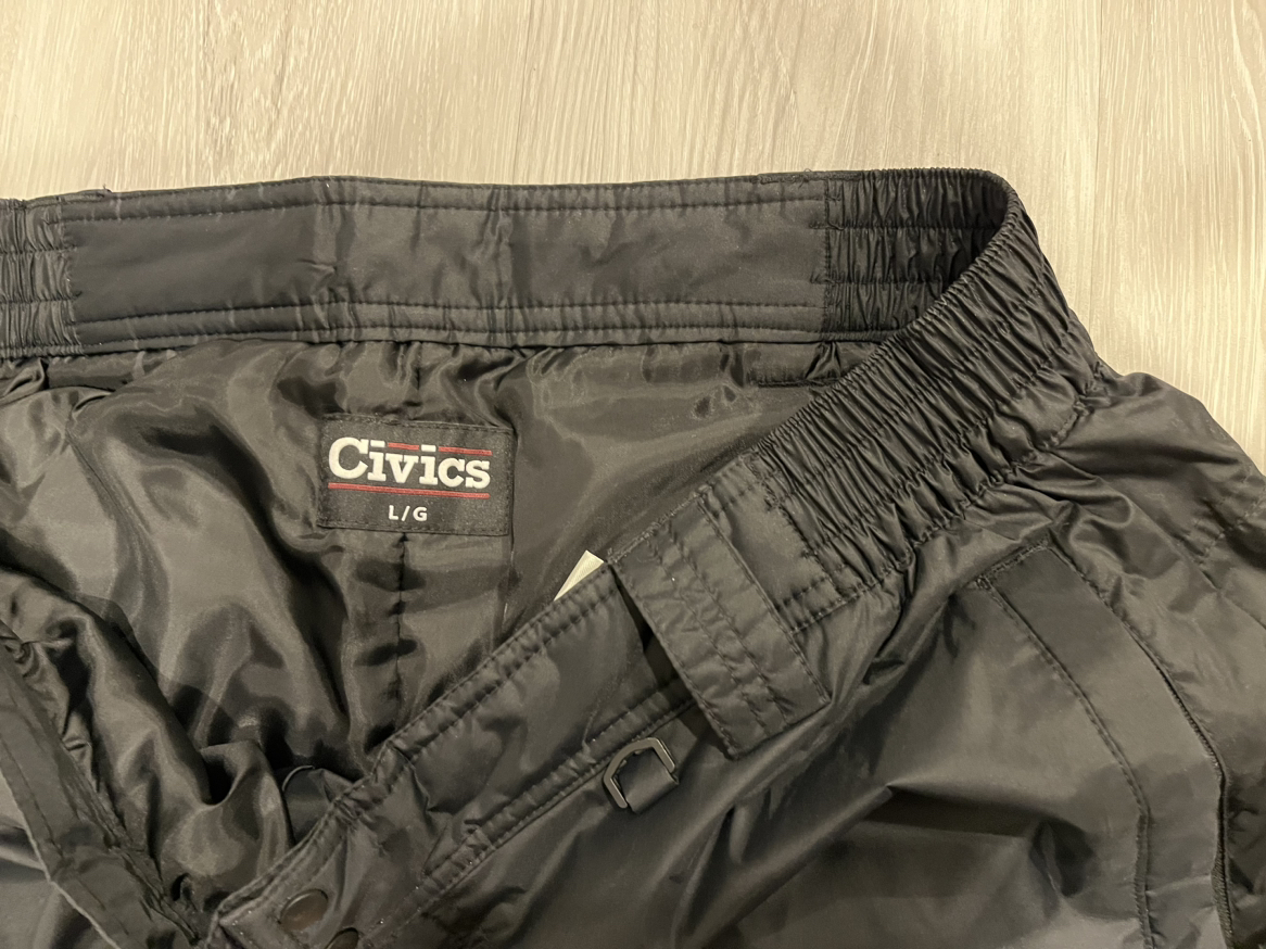 Men’s brand new snow pants - see size in pics image indicator(2)
