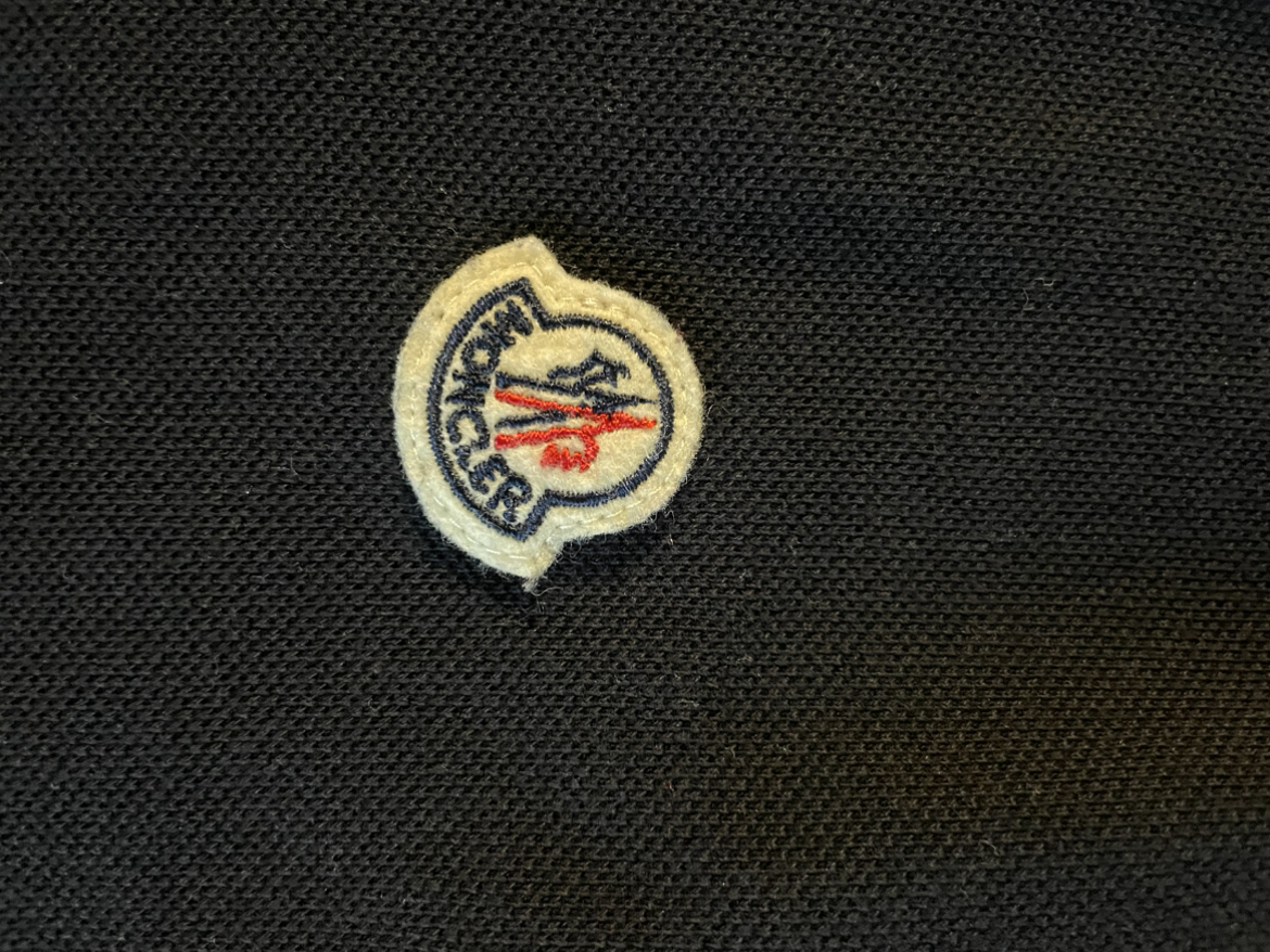 🌟 Free Clothing Giveaway! 🌟 image indicator(7)