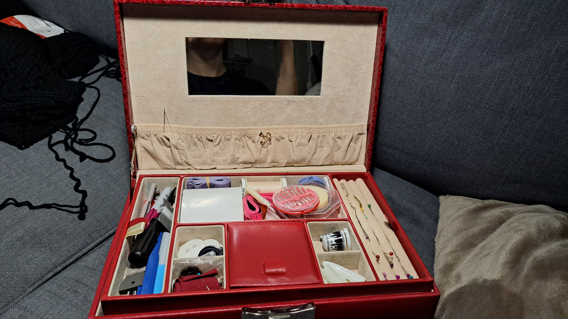 Assorted sewing / craft kit - photo 3