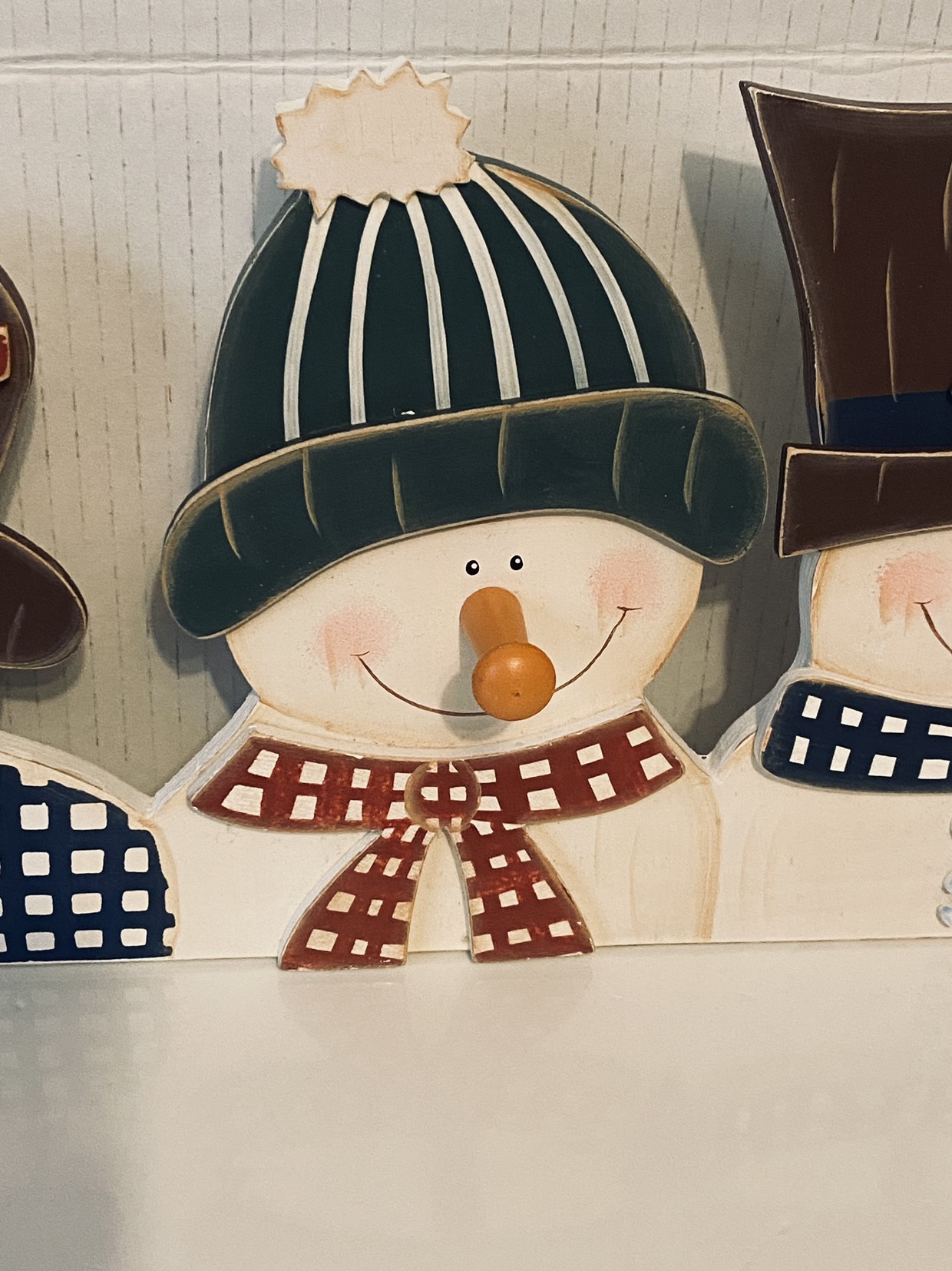 Snowfamily or SnowFriends Decor or Mitten/toque holder image indicator(4)