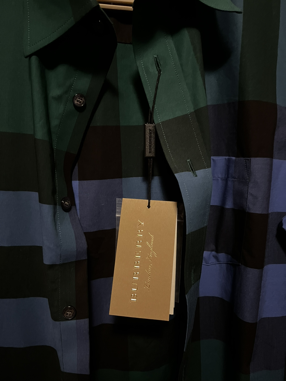 Authentic Burberry shirt for Sale - photo 2