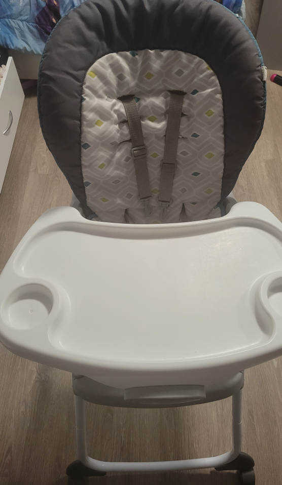 (Baby and Toddler eating highchair) #freecycle - photo 3