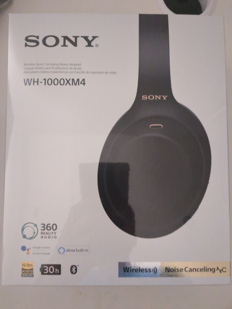 Brand new Unopened Sony XM4 headphones noise cancelling