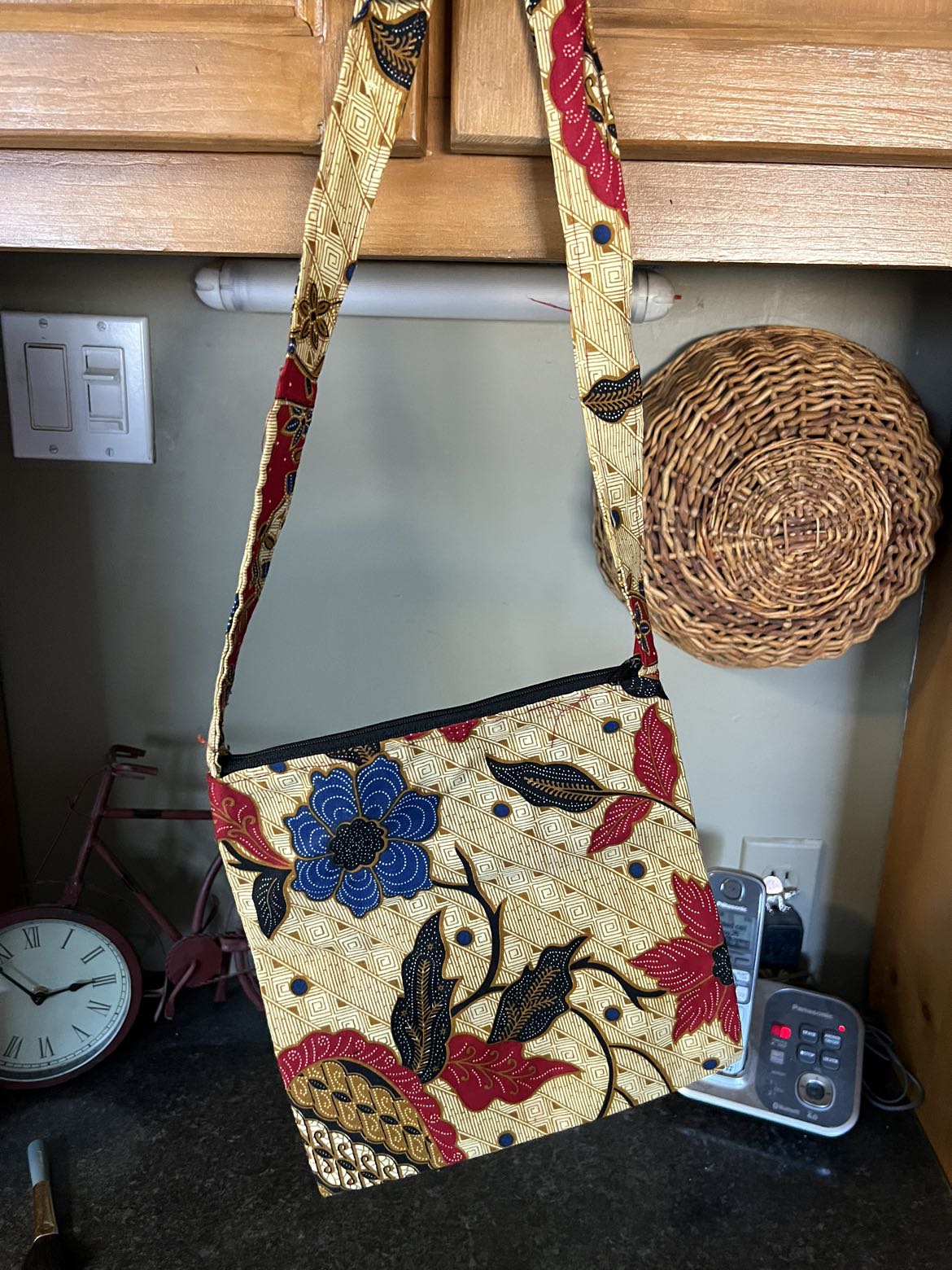 Purses. $5-$10 image indicator(10)