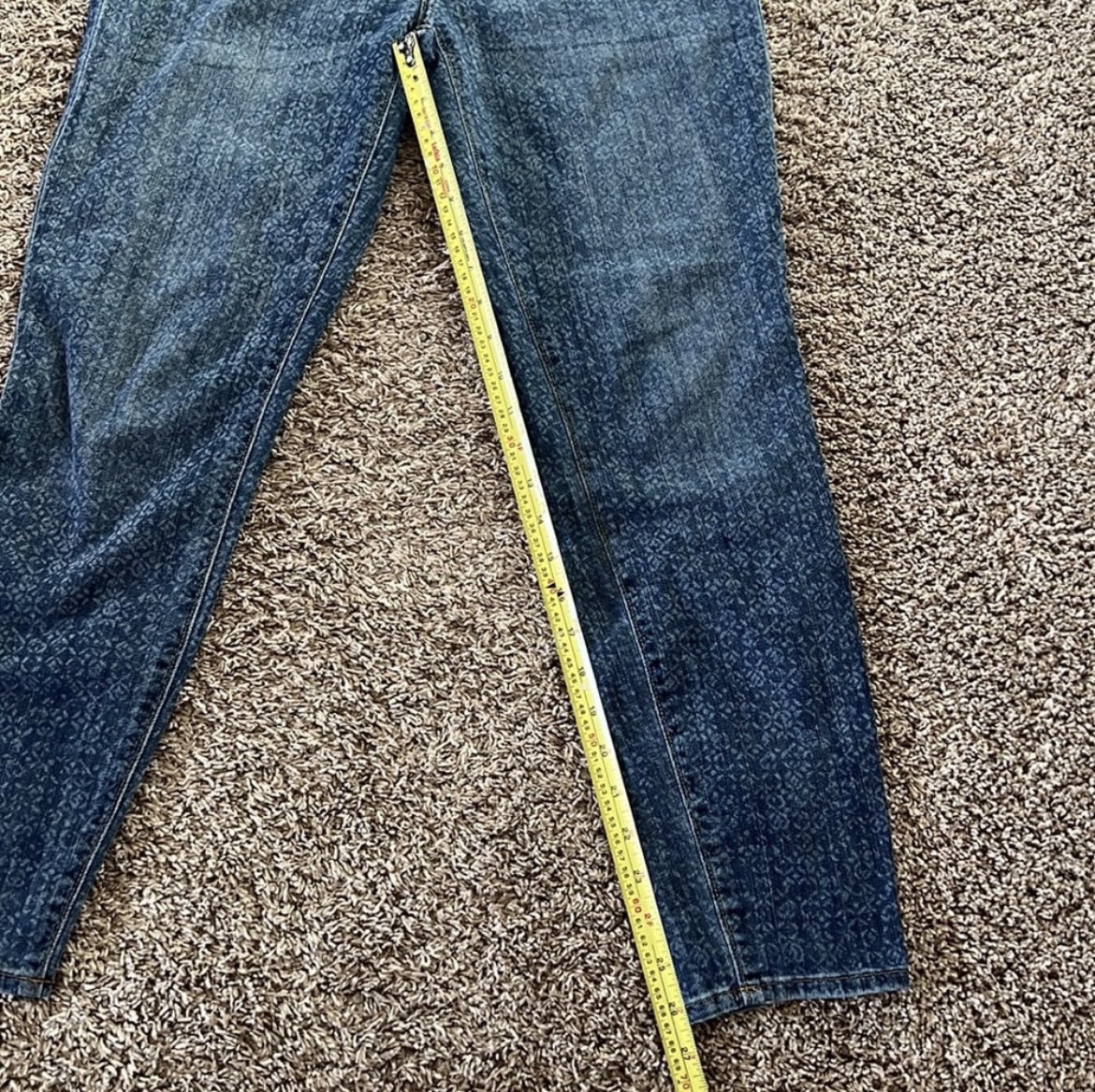 Eddie Bauer ankle cut jeans image indicator(7)