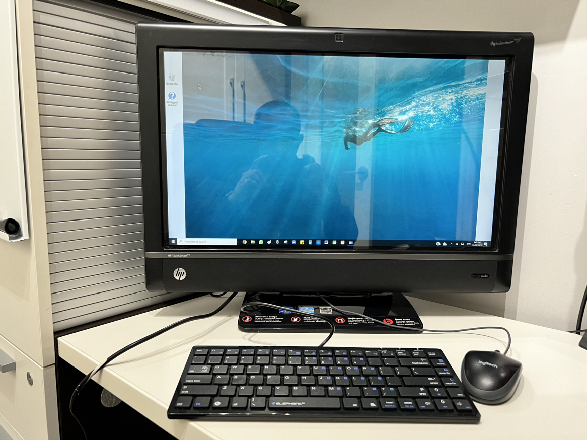 HP TouchSmart all-in-one computer 23” HD LED thumbnail