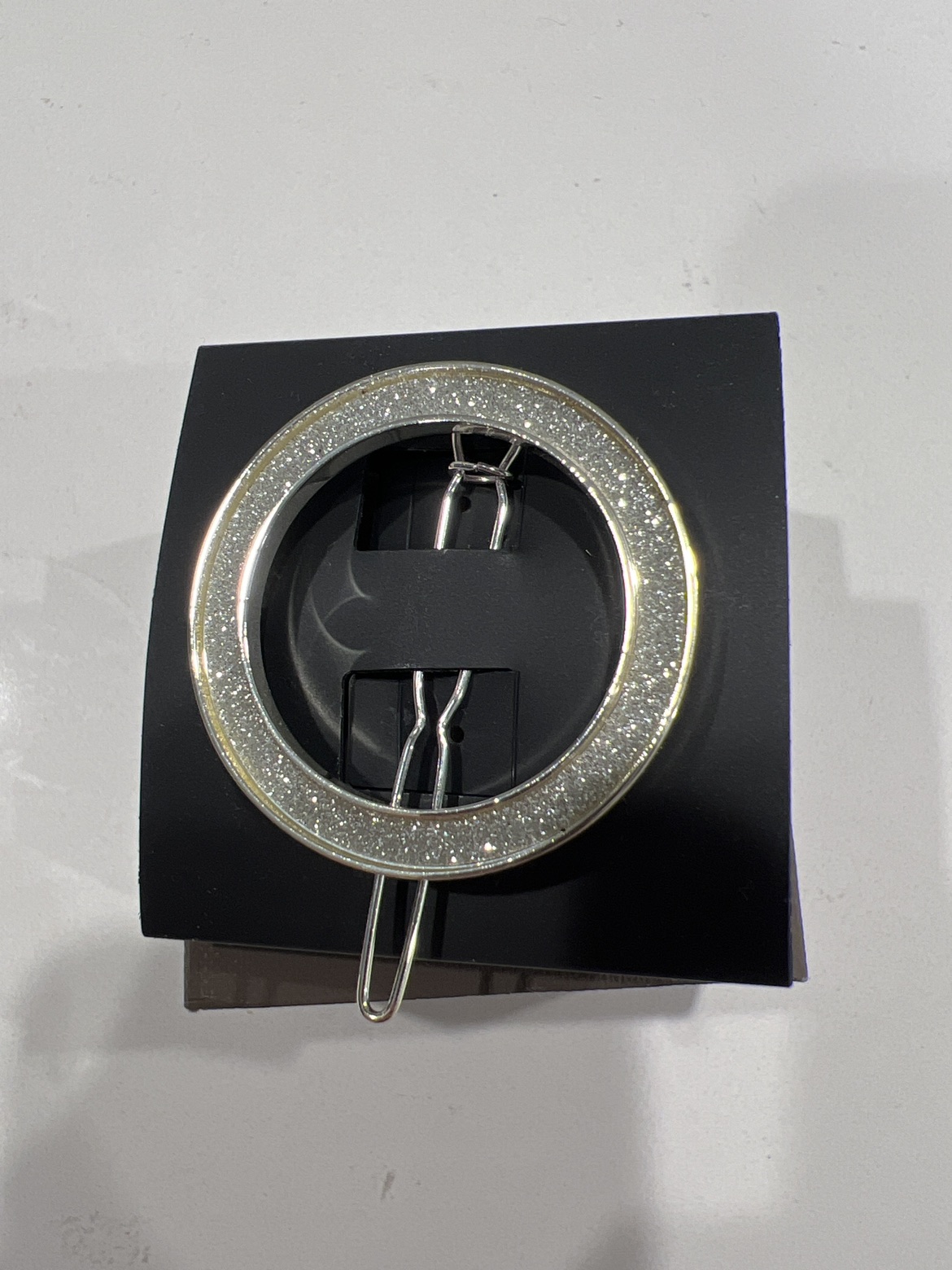 Charles & Keith image indicator(2)