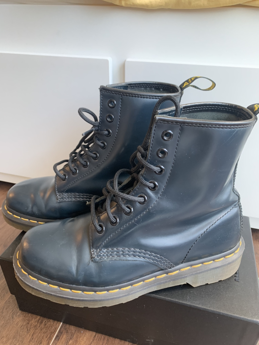 Dr Martens Smooth Leather Boots !Like New!