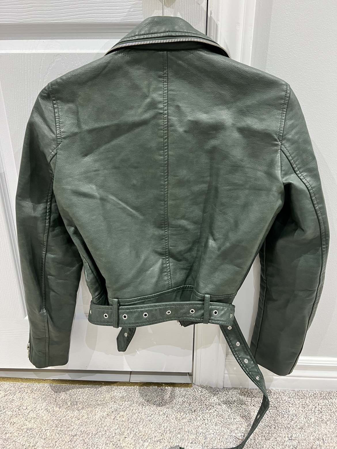 Zara women biker jacket size medium - photo 2