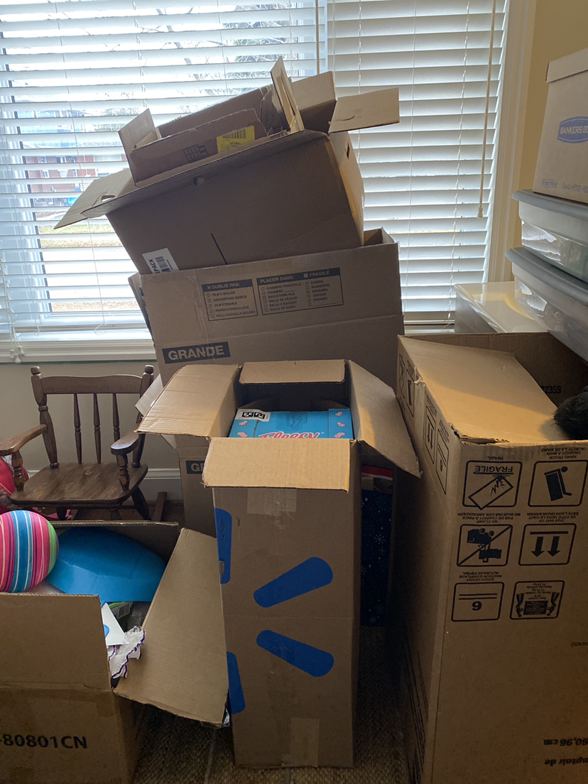 Free moving boxes