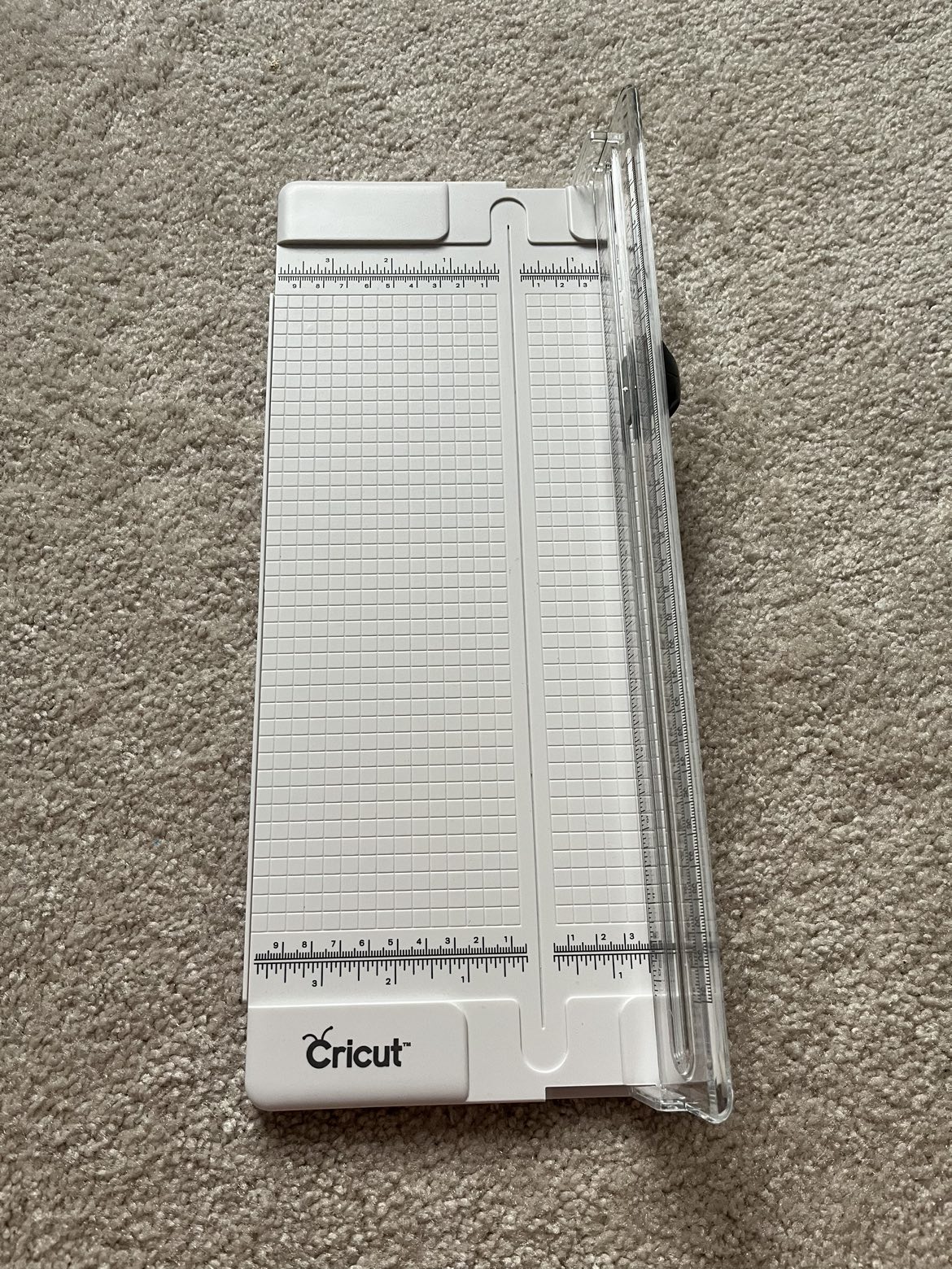 Cricut 12 inch basic trimmer image indicator(3)