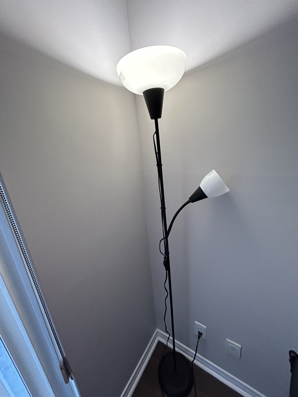 Reading lamp