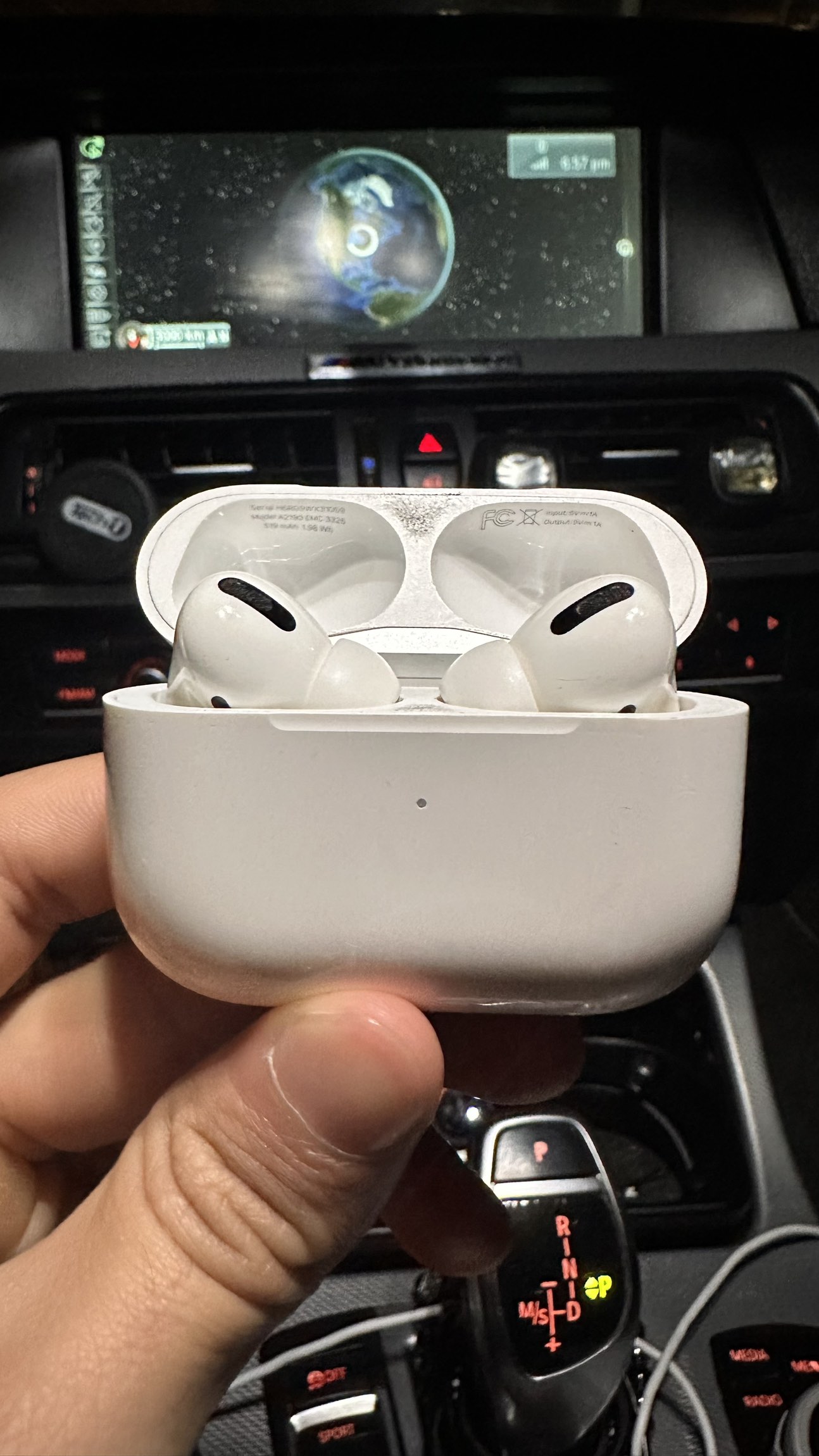 Original Apple AirPod Pro 1 image indicator(7)