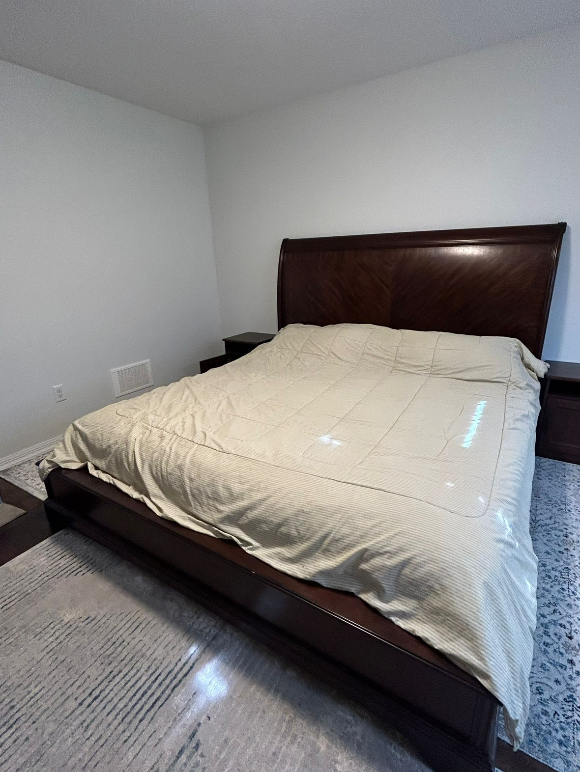 California King bed frame and 2 boxsprings and 2 night stands - photo 3