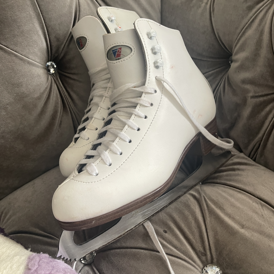 figure skates - photo 2