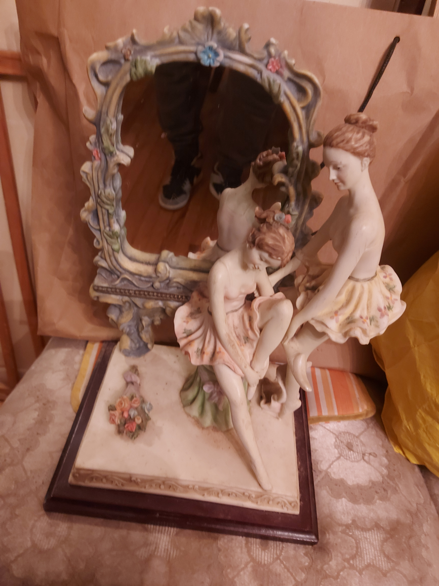 Antique Ballerina Figurine - photo 2