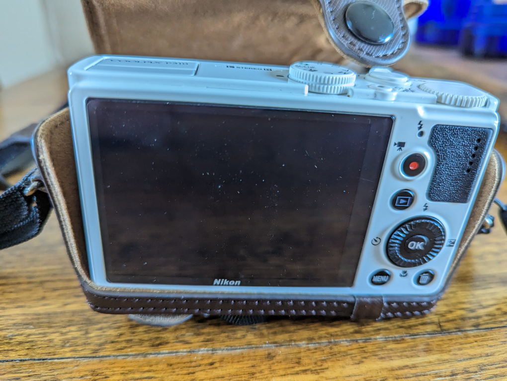 Nikon Coolpix P310 - photo 4