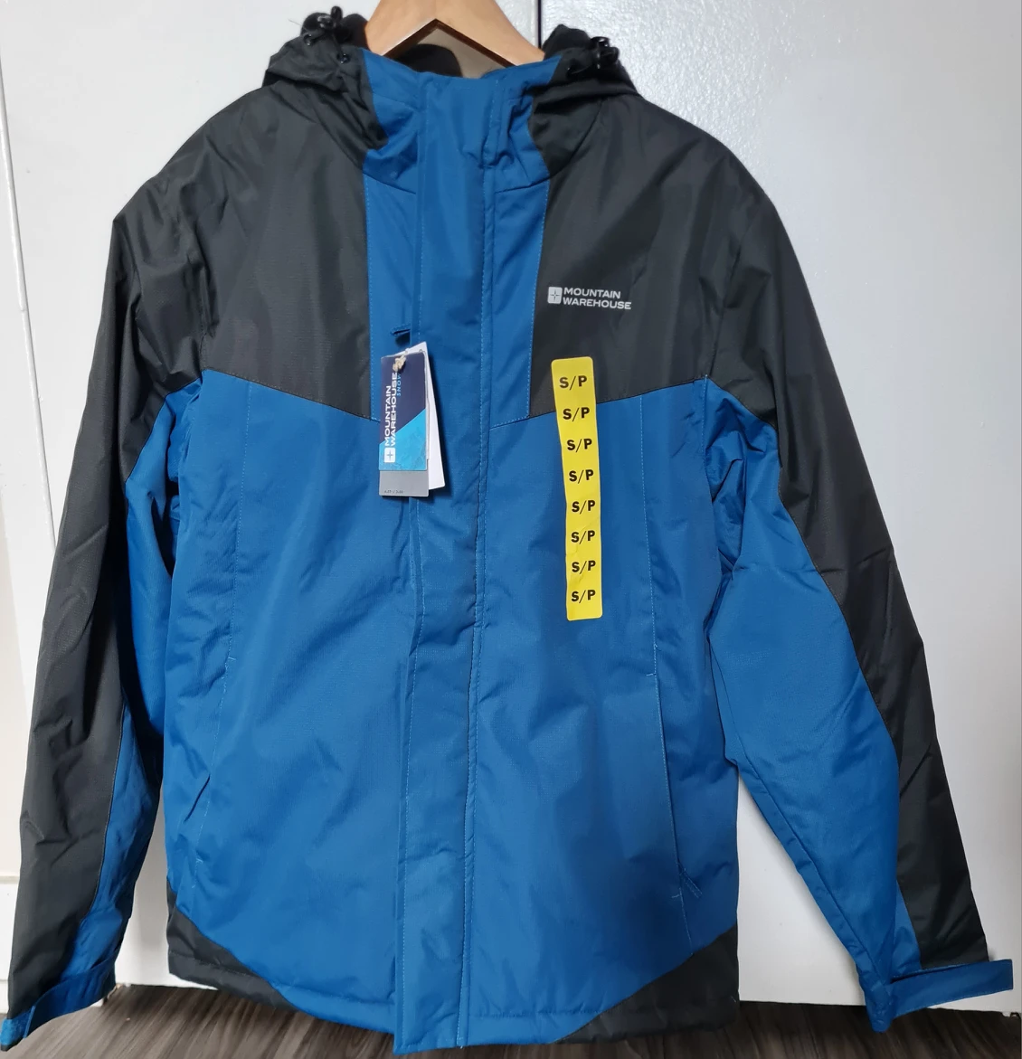 BRAND NEW MOUNTAIN WAREHOUSE MEN'S WINTER JACKET
