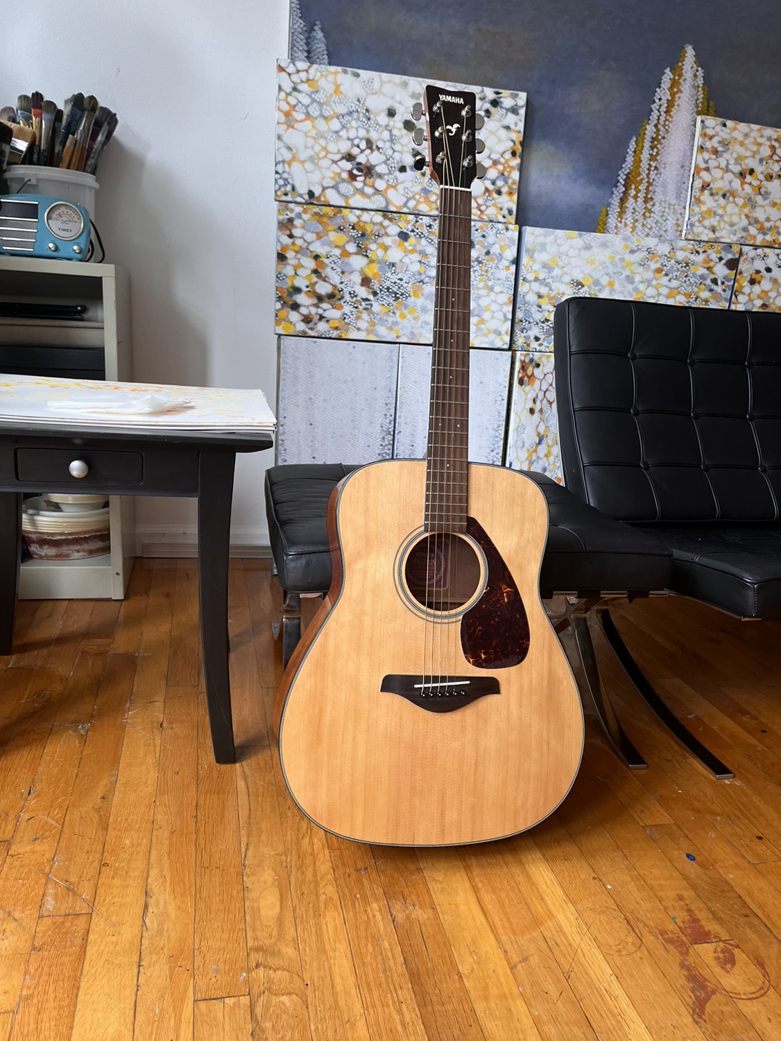 Yamaha guitar FG700S acoustic