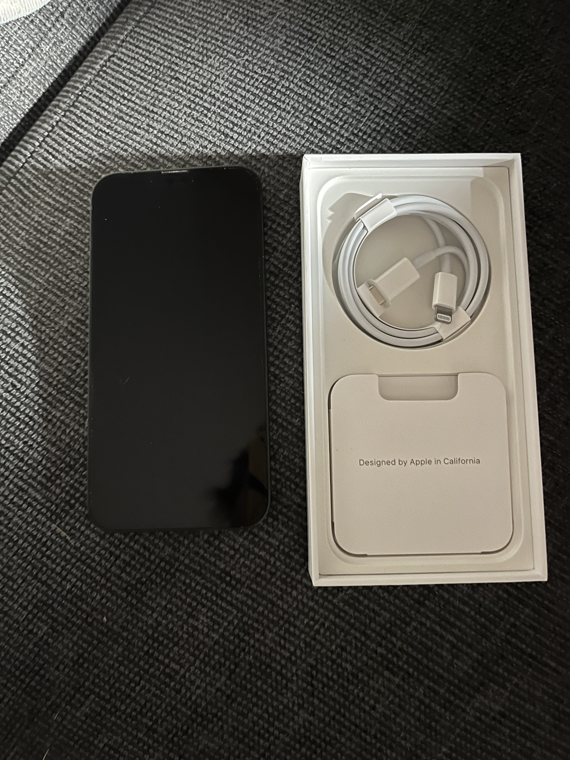 iPhone 13 - photo 3