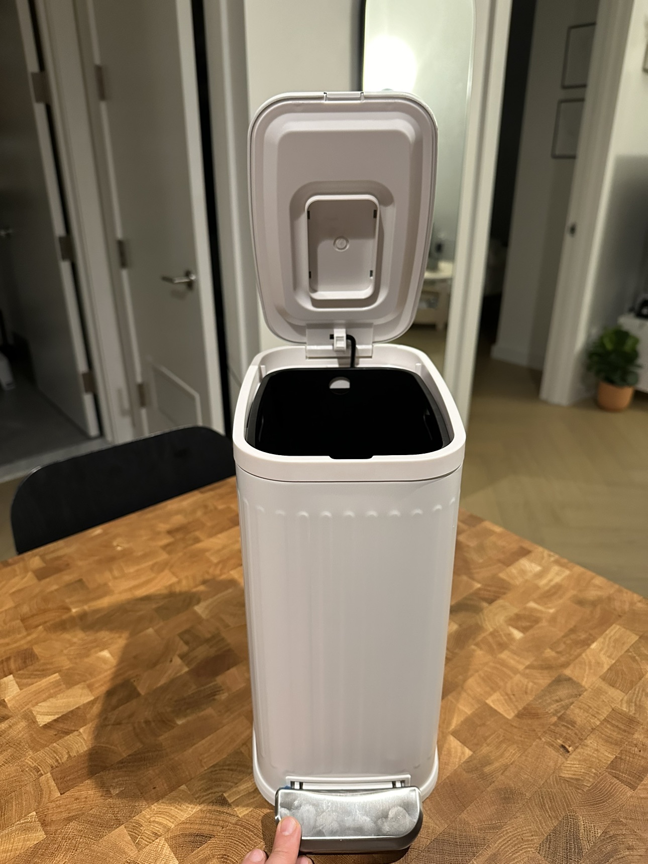 Slim Trash Can - photo 4