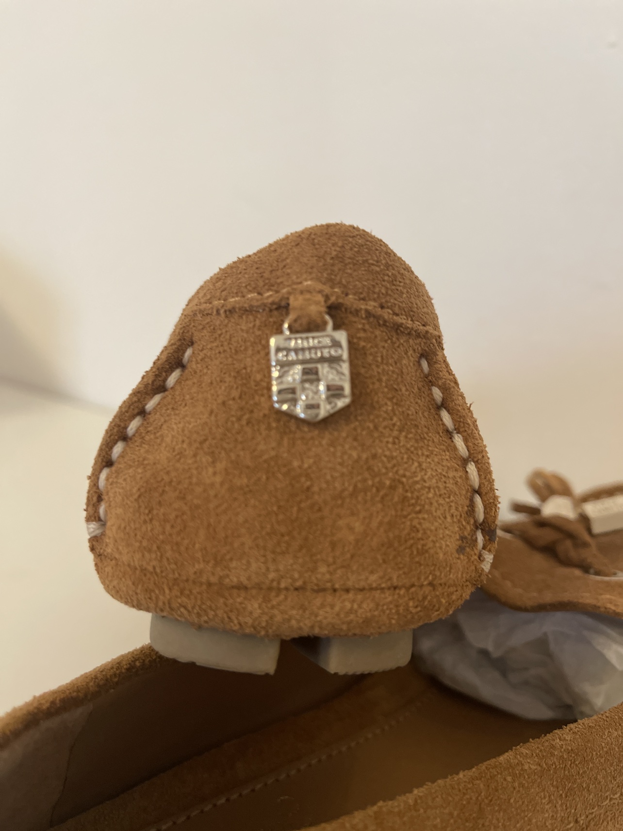 Vince Camuto Leather Loafer Shoes - photo 3