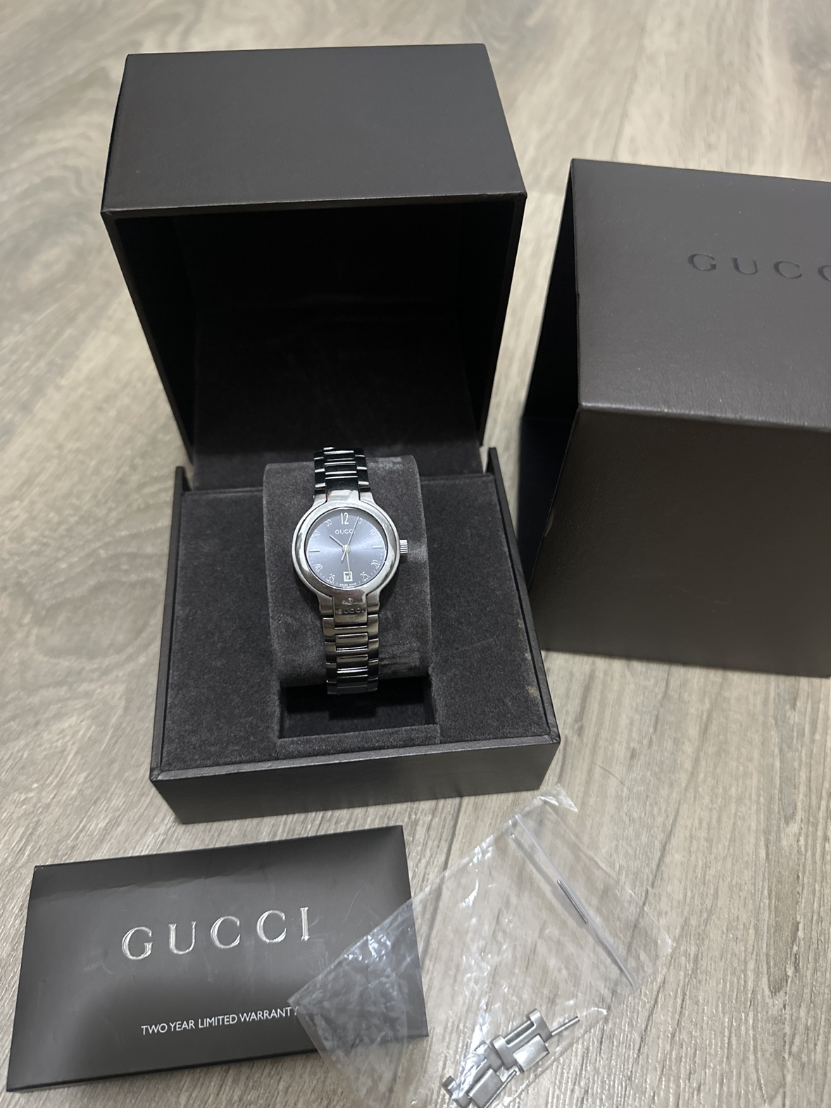 Gucci watch - photo 2