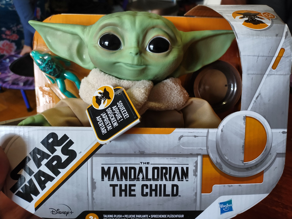 Star Wars talking plush: Mandalorian The Child image indicator(2)