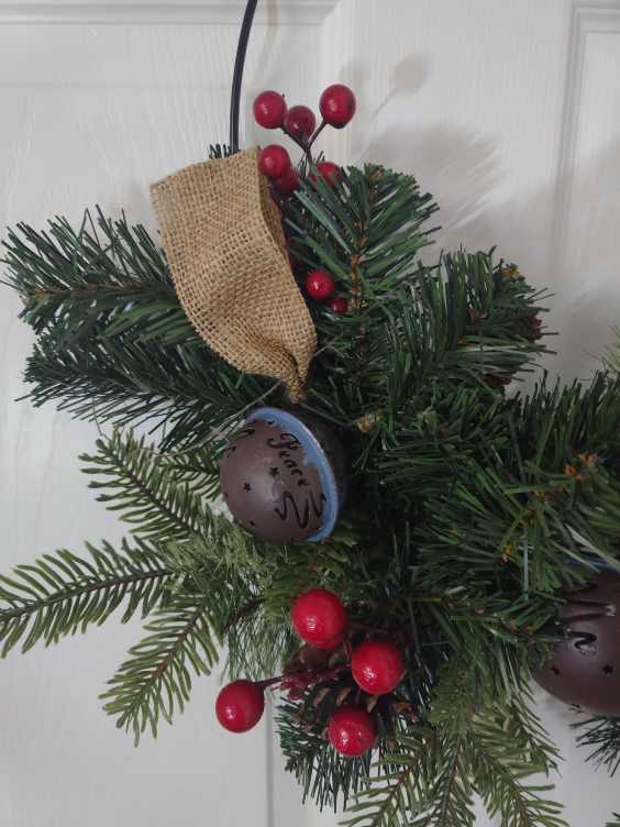 Gorgeous 16" Holiday Wreath - photo 3