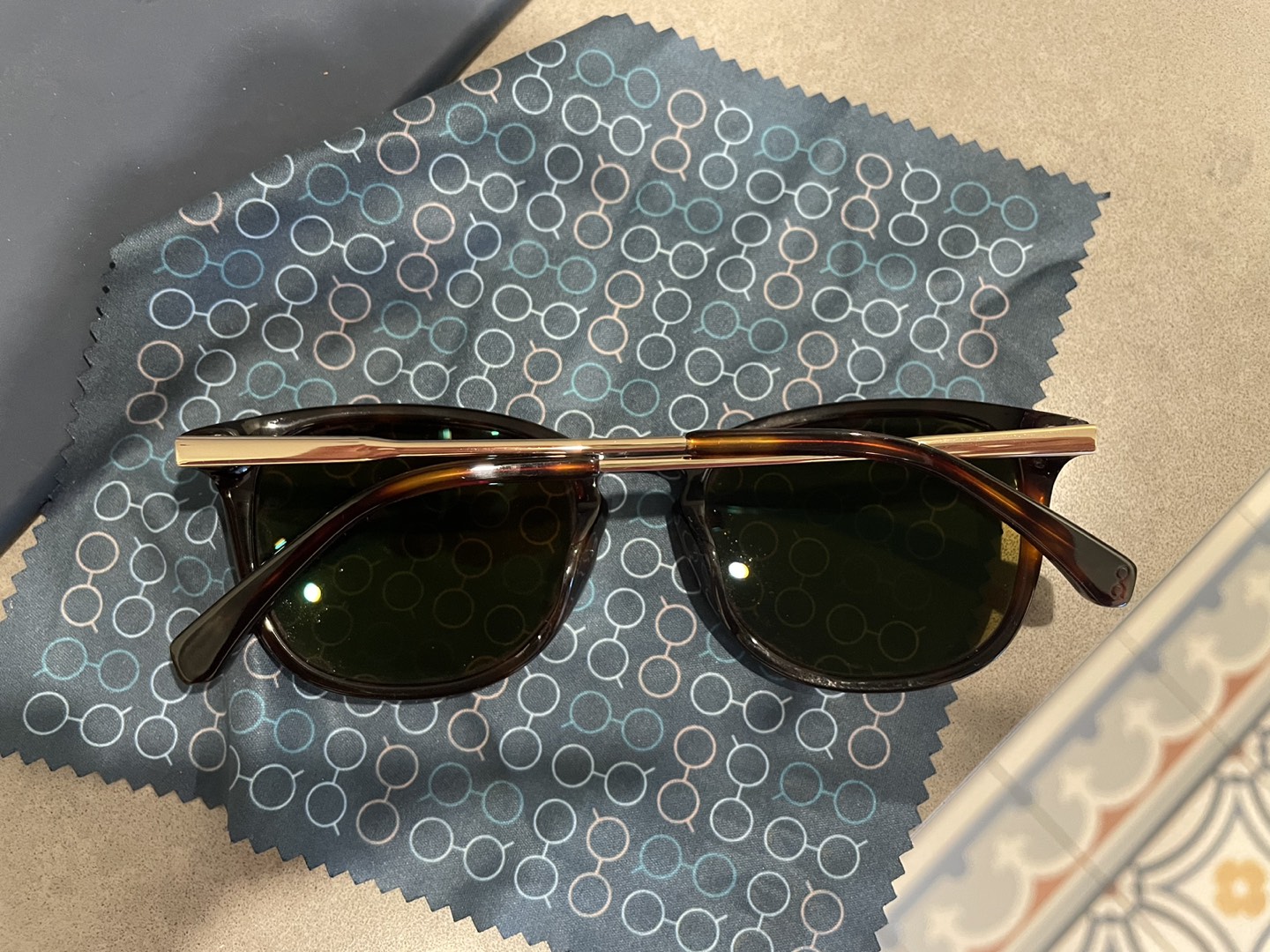 Ollie Quinn Women’s Sunglasses image indicator(3)