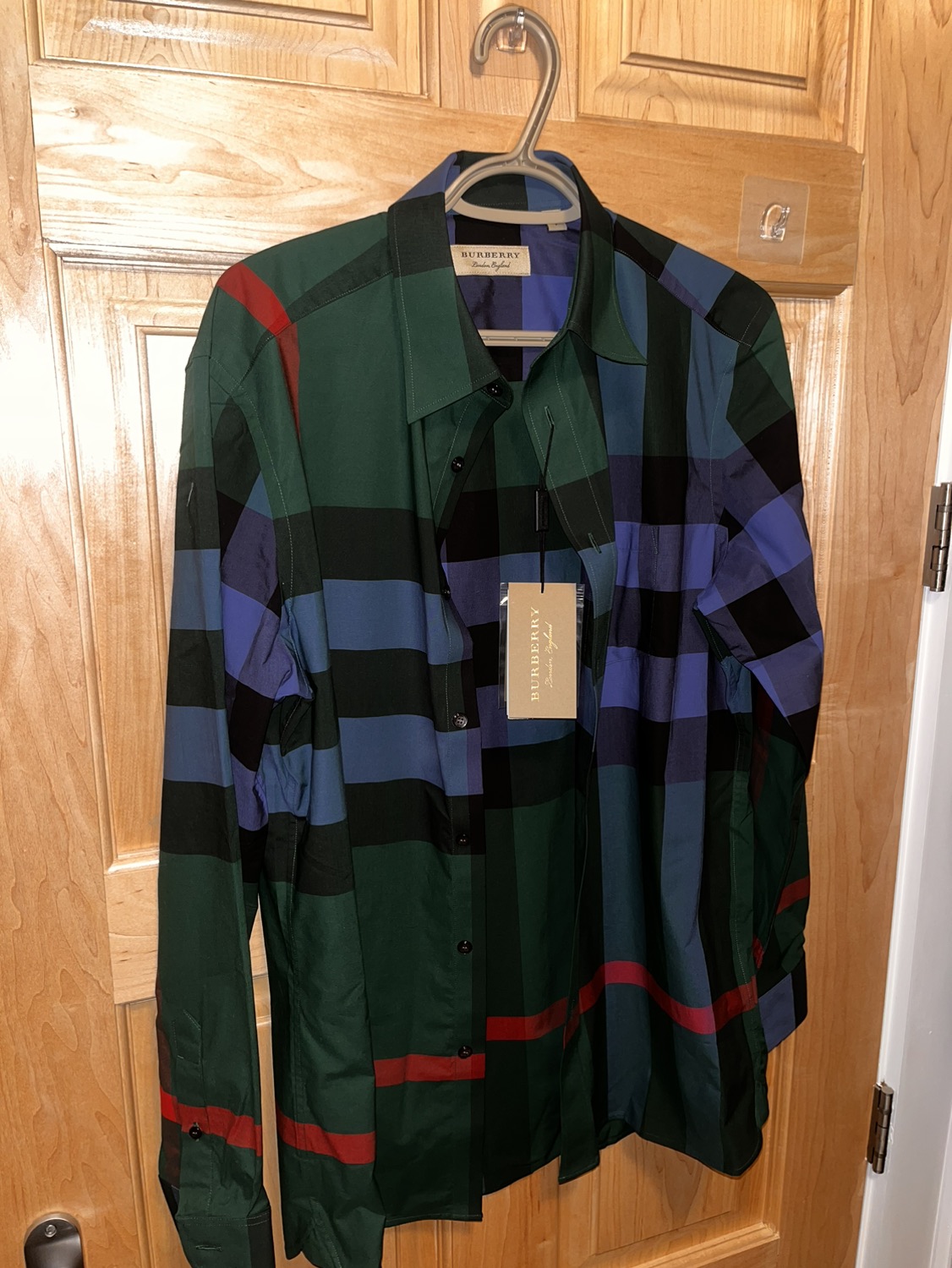 Authentic Burberry shirt for Sale - photo 4