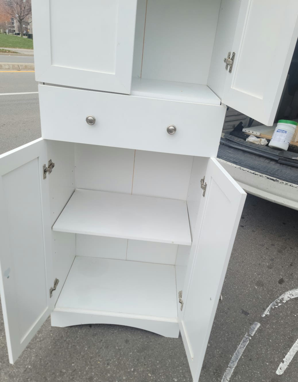 KITCHESN PANTRY CABINET SIZE 23x15h72 - photo 5