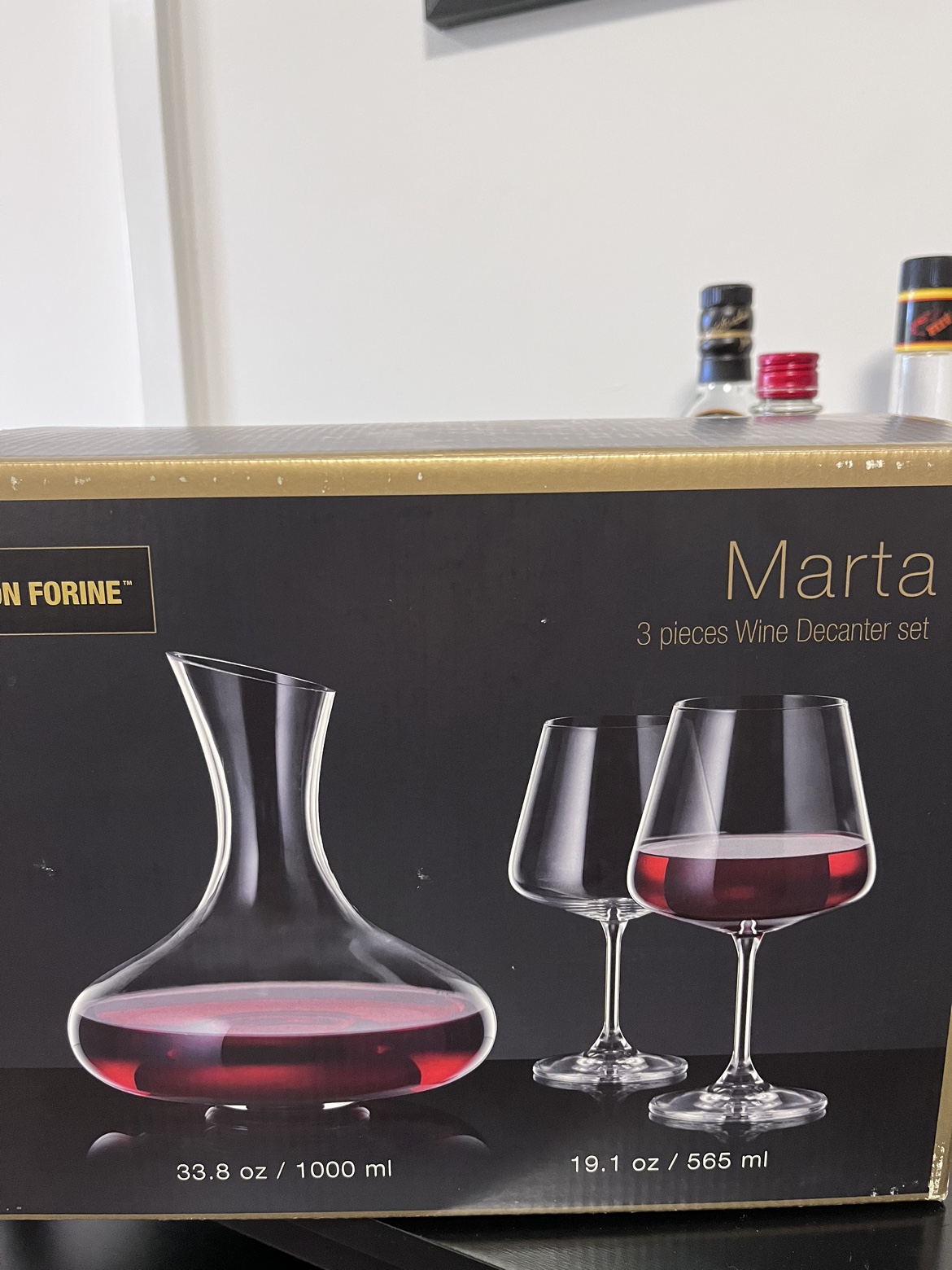 Wine Glass and Decanter - photo 2