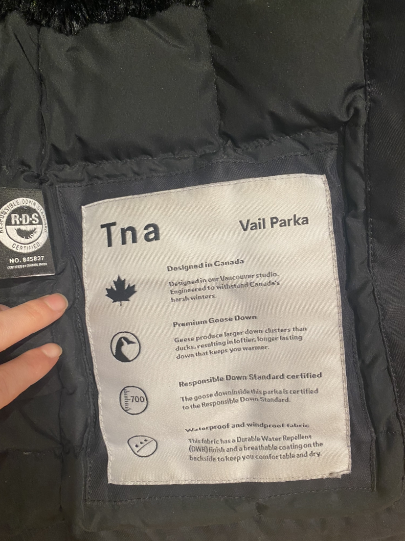 Aritzia winter jacket waterproof image indicator(10)