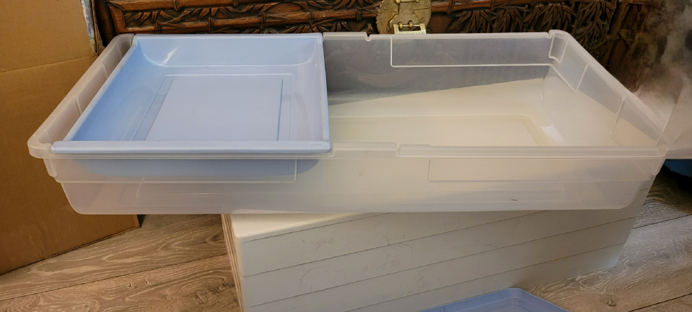 Rubbermaid gift wrap bin - photo 3