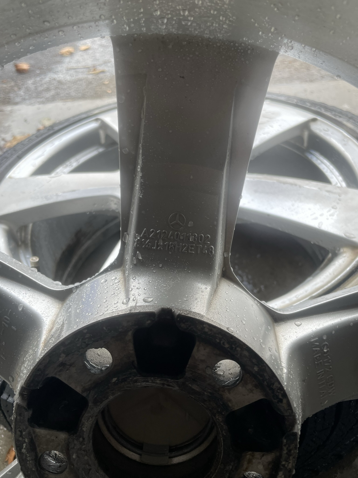 Winter is coming,ready to use Mercedes OE rims and tires 18 inch - photo 2
