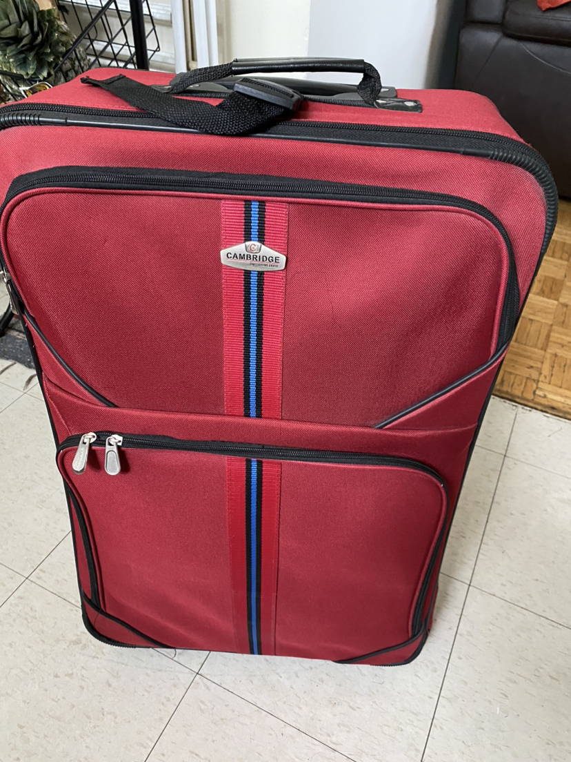 5 Pieces Luggage set bought from Canadian tire - photo 2