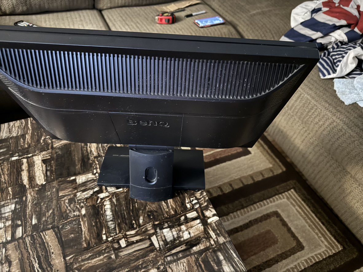 Computer screen 60 cm thumbnail