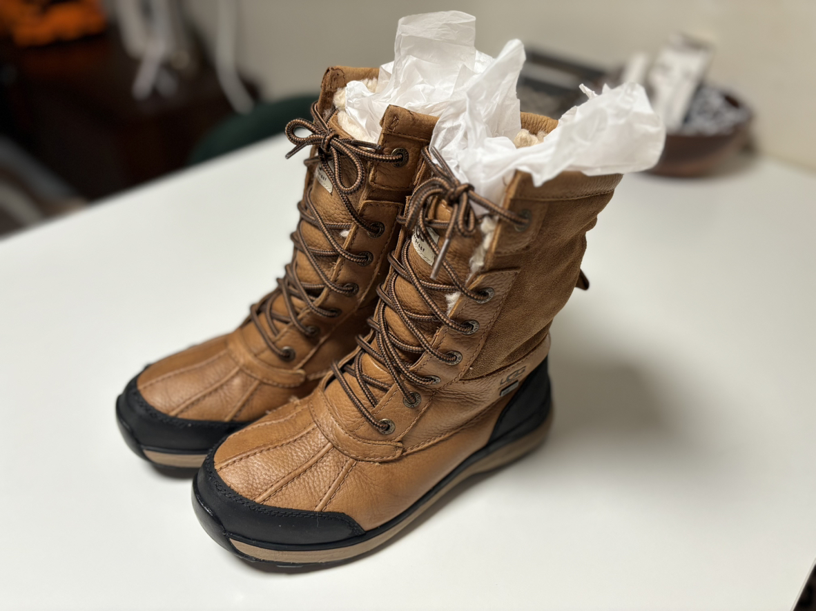 Ugg size 7 - photo 2