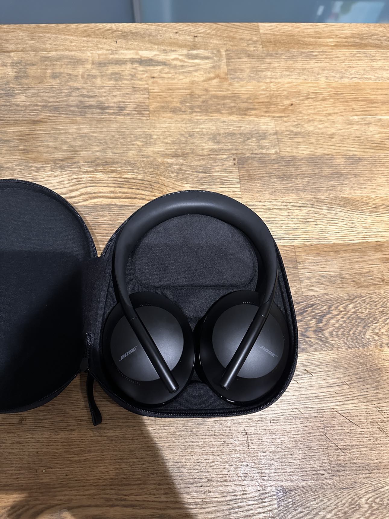 Bose 700 Noise Cancelling Headphones