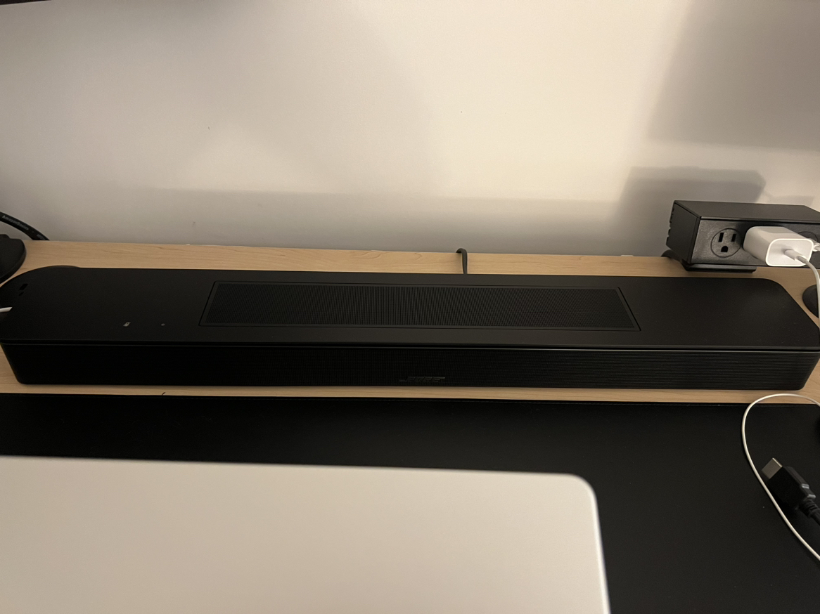 Moving Sale - Bose Smart Soundbar 600