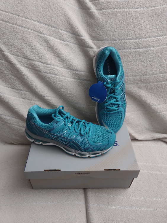 Women's ASICS Gel-Kayano 21Running Shoes Size 9 (New with Tags)