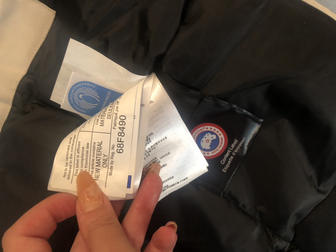 Brand new Canada goose jacket image indicator(4)