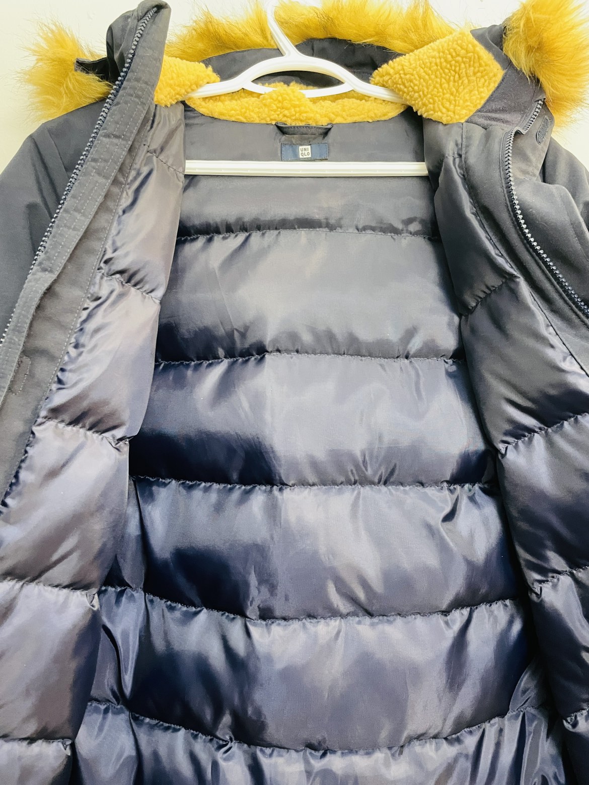 Moving sale: UNIQLO Winter Jacket Unisex image indicator(2)